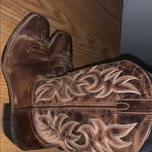 Light brown square wide Cowboy Boots